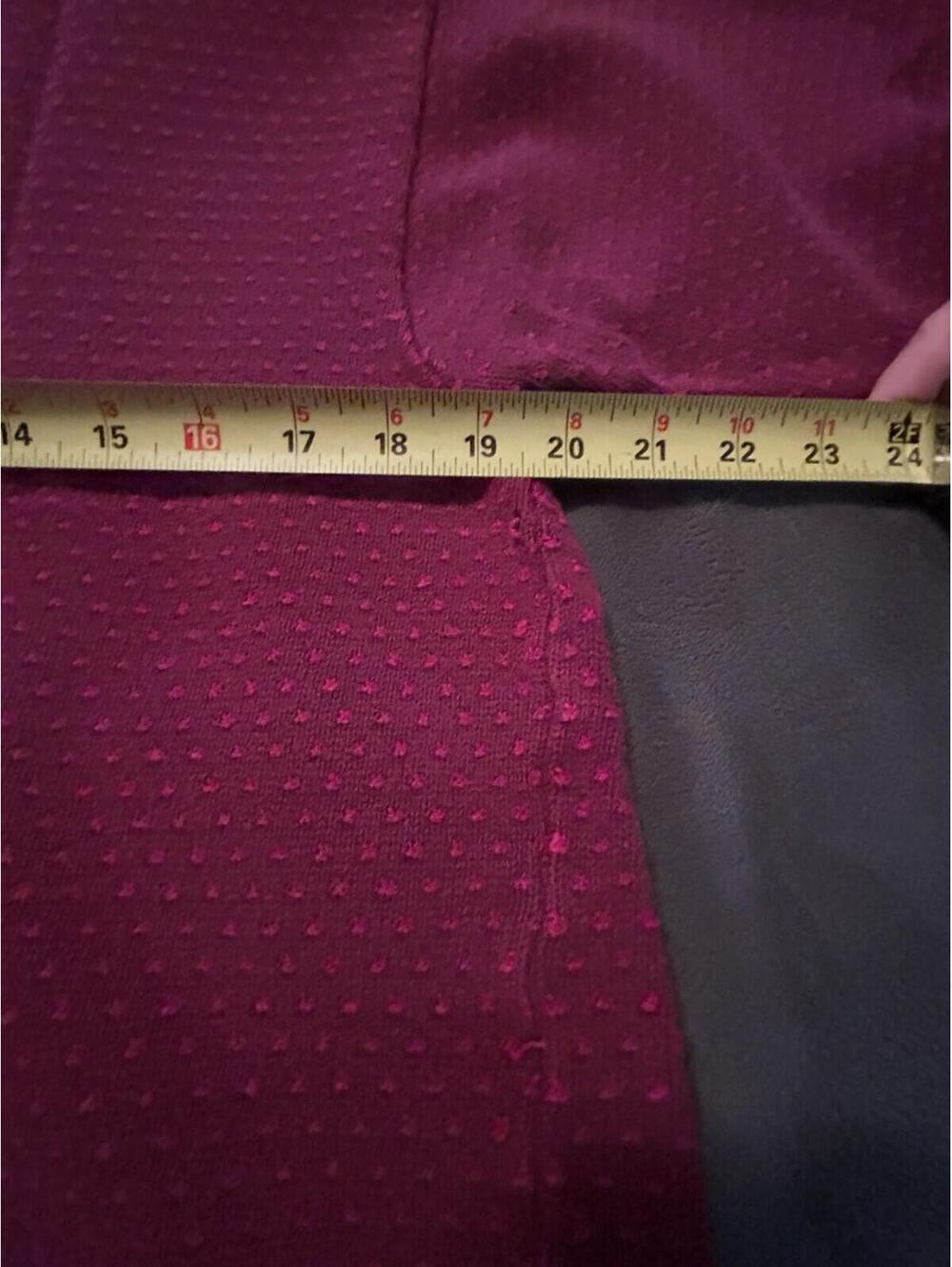 Cranberry Top - Size 1X (36/38)- Pre-owned - Picture 5 of 5